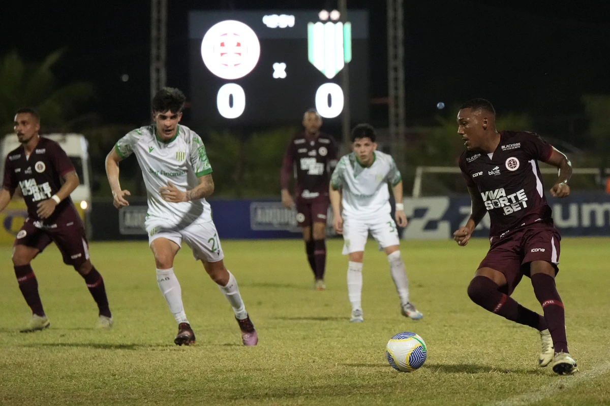 Desportiva 0 x 1 Banfield pela Copa Vitória Cup no estádio Engenheiro Araripe por Vitor Jubini