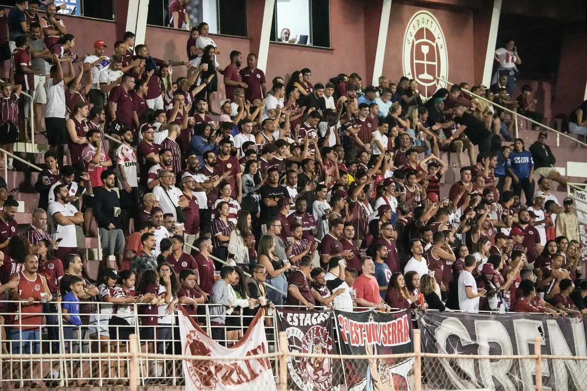Desportiva 0 x 1 Banfield pela Copa Vitória Cup no estádio Engenheiro Araripe por Vitor Jubini