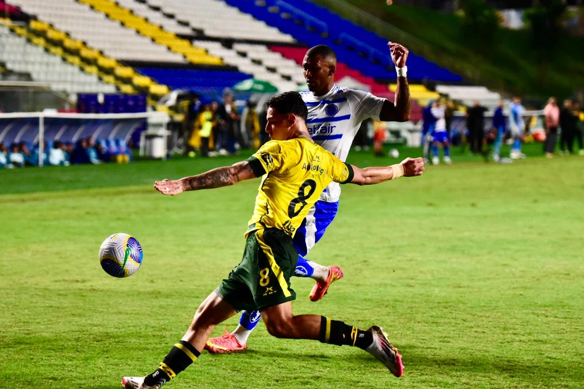 Cruzeiro x Defensa y Justícia, pela Vitória Cup no Kleber Andrade por Carlos Alberto Silva