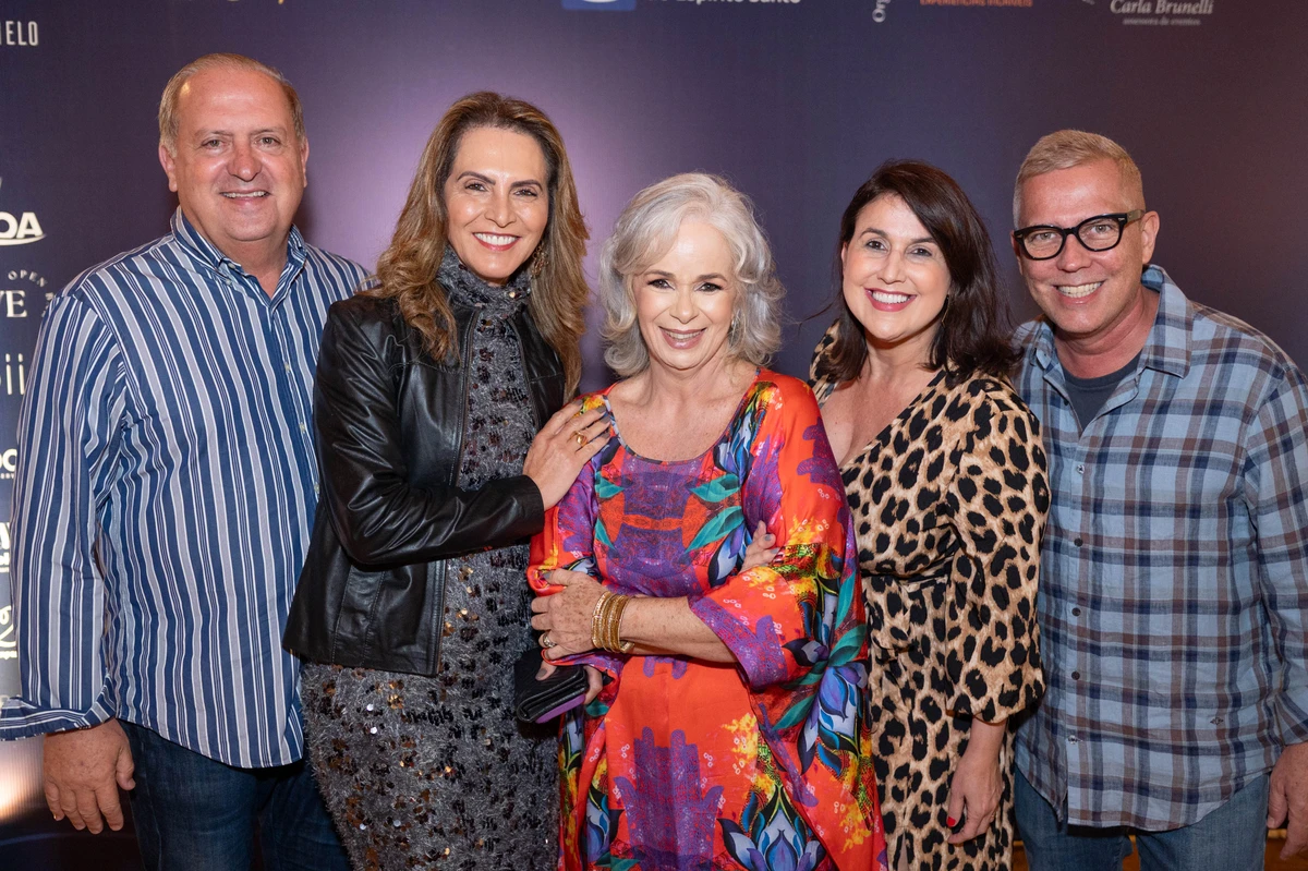 Guilherme e Denise Gazzinelli, Patricia Asseff, Renata Rasseli e André Hees