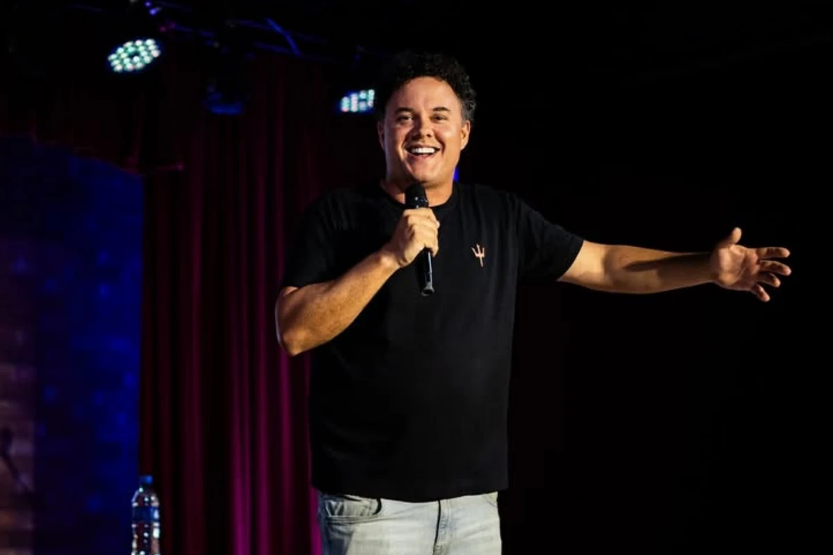 Humorista Gui Santana apresenta show gratuito em Cariacica