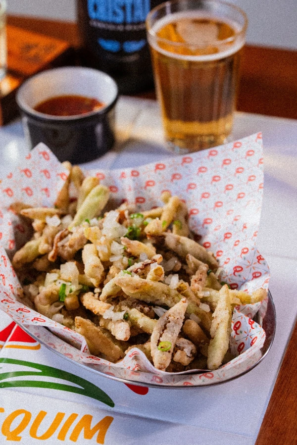 Jiló frito  por Ciro Trigo 