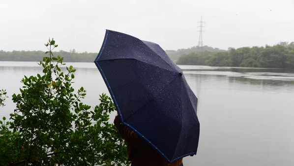 Avisos foram emitidos nesta sexta-feira (4) pelo Instituto Nacional de Meteorologia (Inmet)