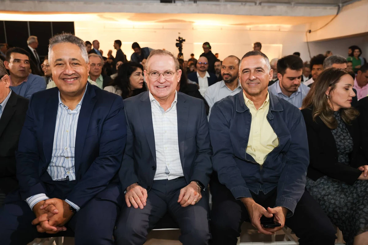 Cezar Pinto, Alexandre Theodoro e Café Lindenberg