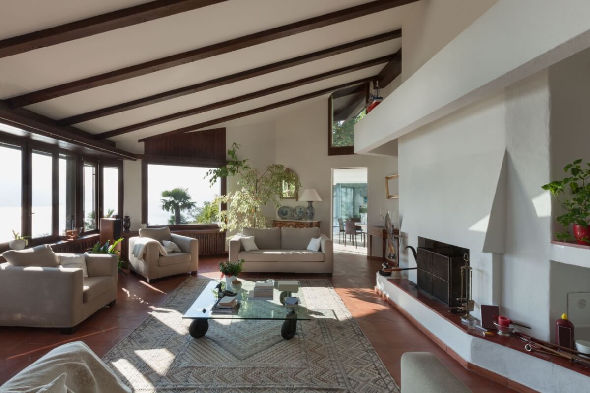 A decoração italiana combina elegância e aconchego nos ambientes (Imagem: alexandre zveiger | Shutterstock) 