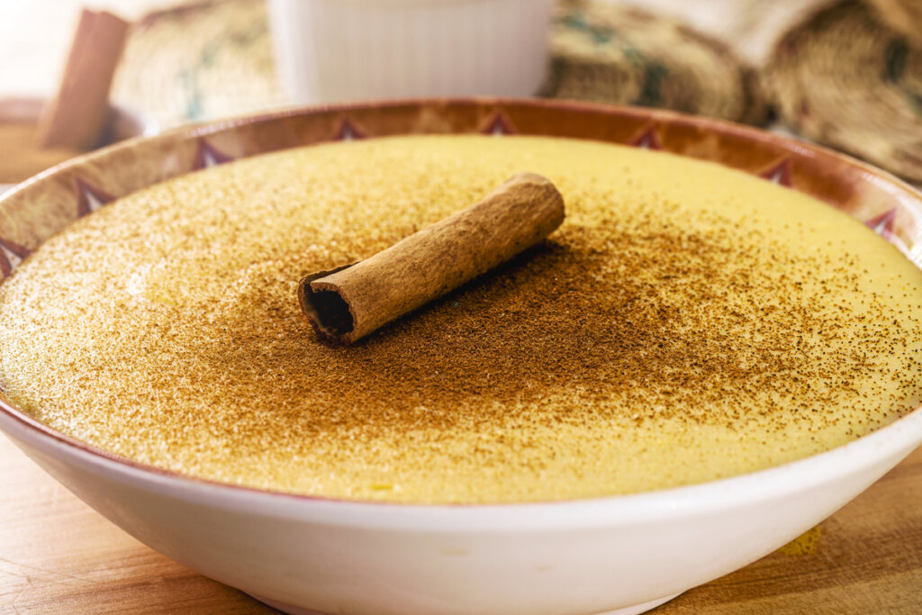 O doce de milho encantado de São João deve ser preparado com alegria (Imagem: RHJPhtotos |  Shutterstock)