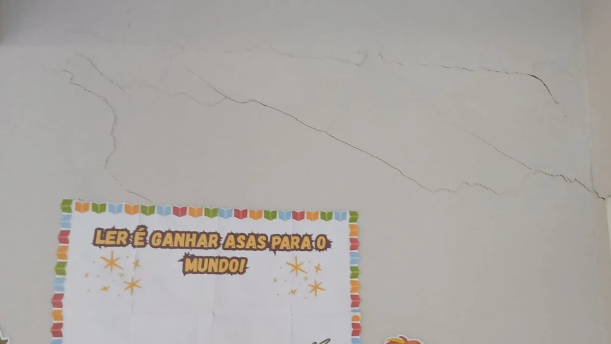 Estrutura de creche em Anchieta apresenta danos e preocupa familiares por Vinícius Malini