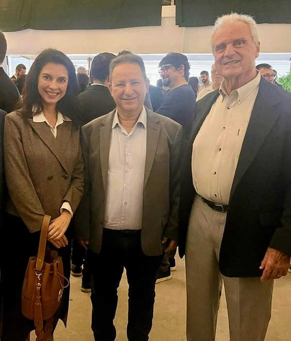 Maria Clara Mendonça, Fernando Saliba e Ernesto Mosaner 