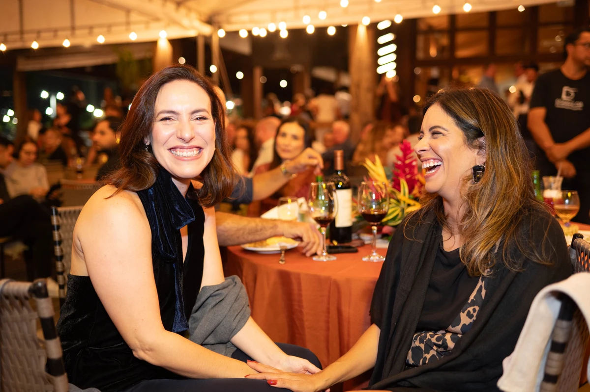 Roberta Vilela e Fernanda Rabello 