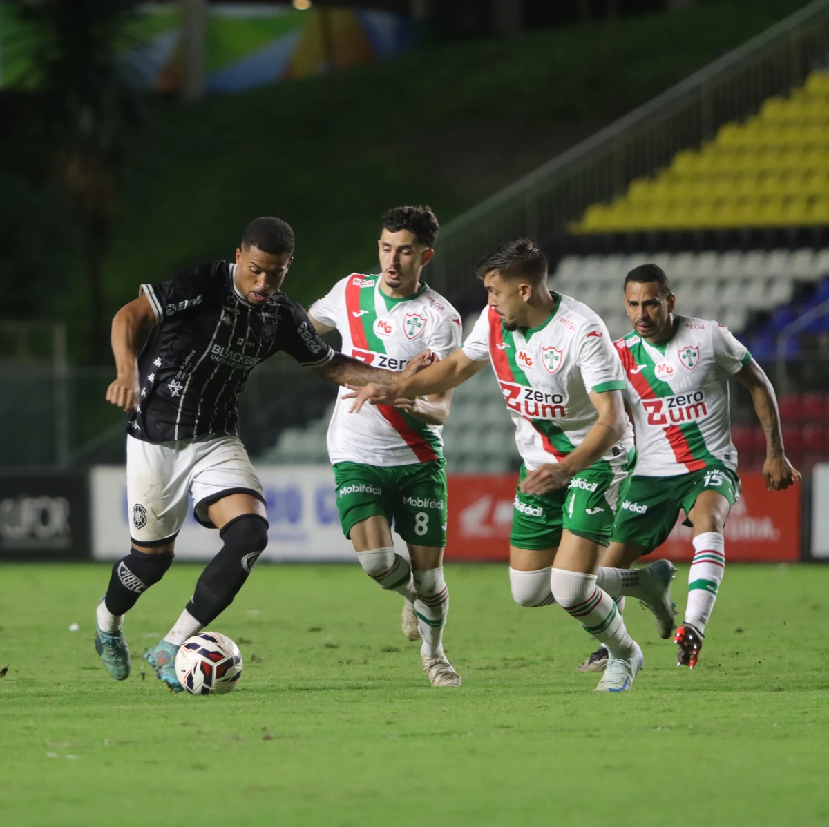 Rio Branco empata com a Portuguesa