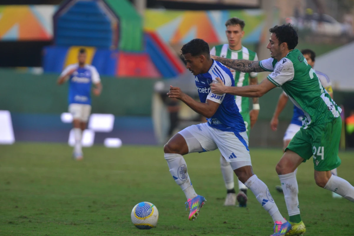 Cruzeiro vence no Banfield no Kleber Andrade por Ricardo Medeiros