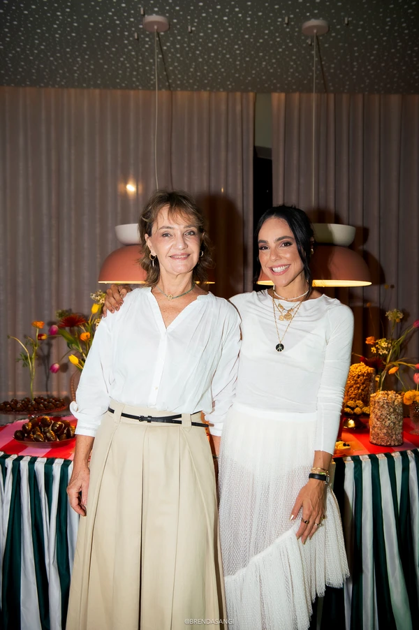 Carol Neves e a mãe Sirleni Zottele