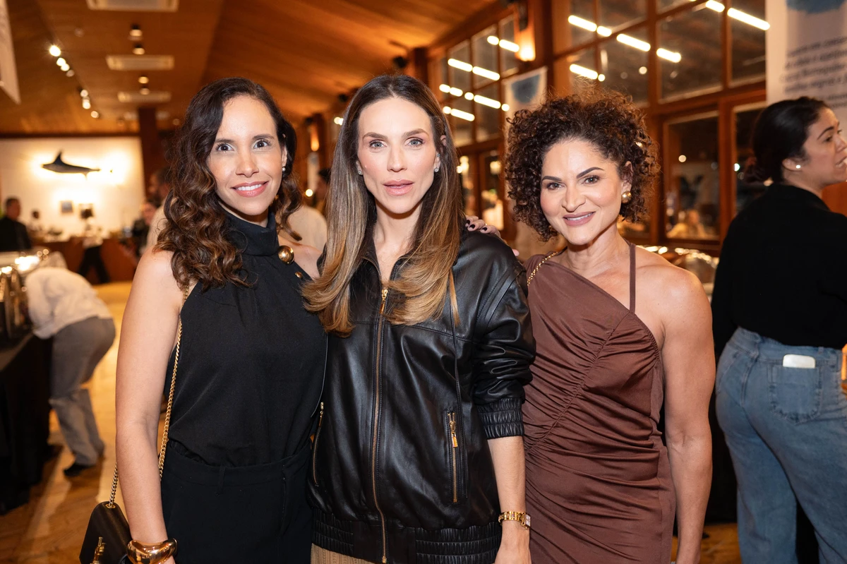 Cris Trajano, Renata Cami e Verônica Paixão