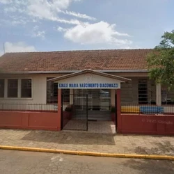 A invasão aconteceu na Escola Maria do Nascimento Giacomazzi, que possui cerca de 200 alunos do ensino fundamental