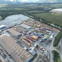 O novo espaço para movimento de cargas internacionais pertence à GDL Logística, um dos maiores Clias (Centro Logístico Industrial Aduaneiro) do Brasil