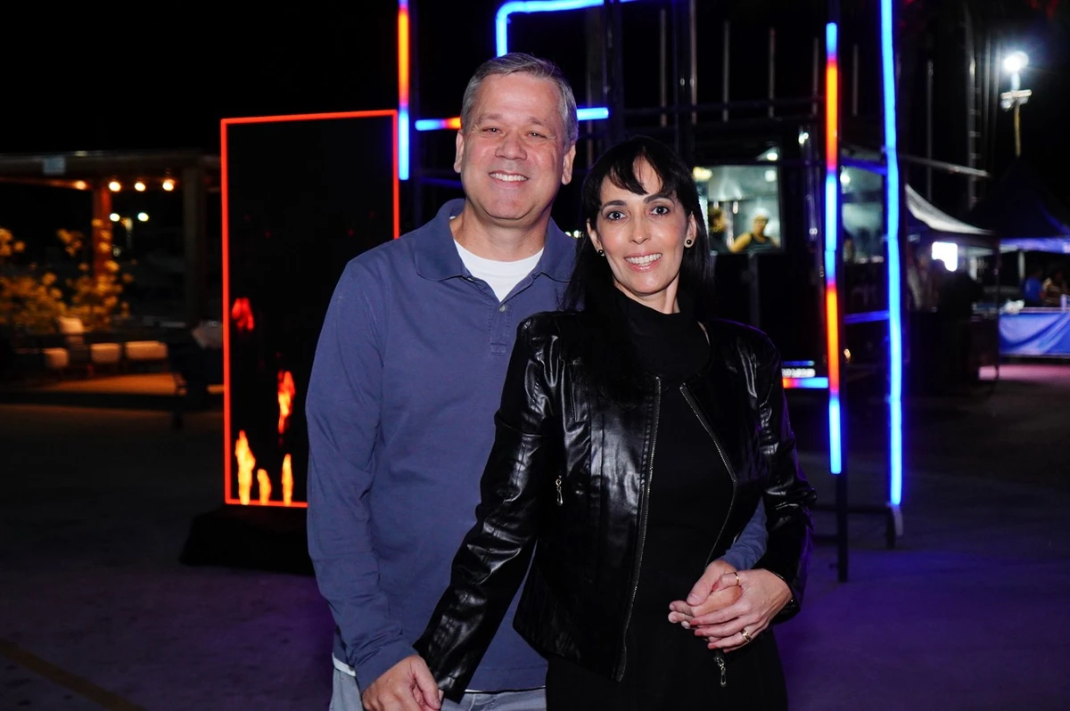 Fabiano Pereira e Karina Machado