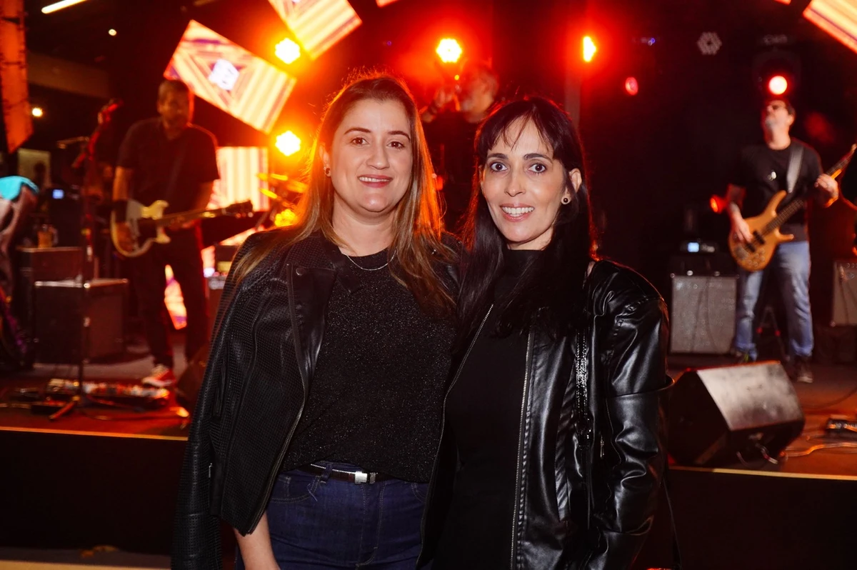 Maria Carolina , Karina Machado