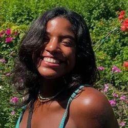 Análise do corpo realizada no Brasil aponta a hemorragia interna provocada por múltiplas lesões como a causa da morte, mas diz que não é possível precisar quando o óbito aconteceu exatamente.