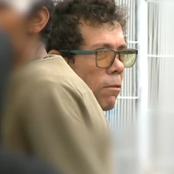 Testemunhas relataram à polícia que o condutor do veículo atropelou a vítima intencionalmente por conta de desavenças sobre a coleta de recicláveis na região
