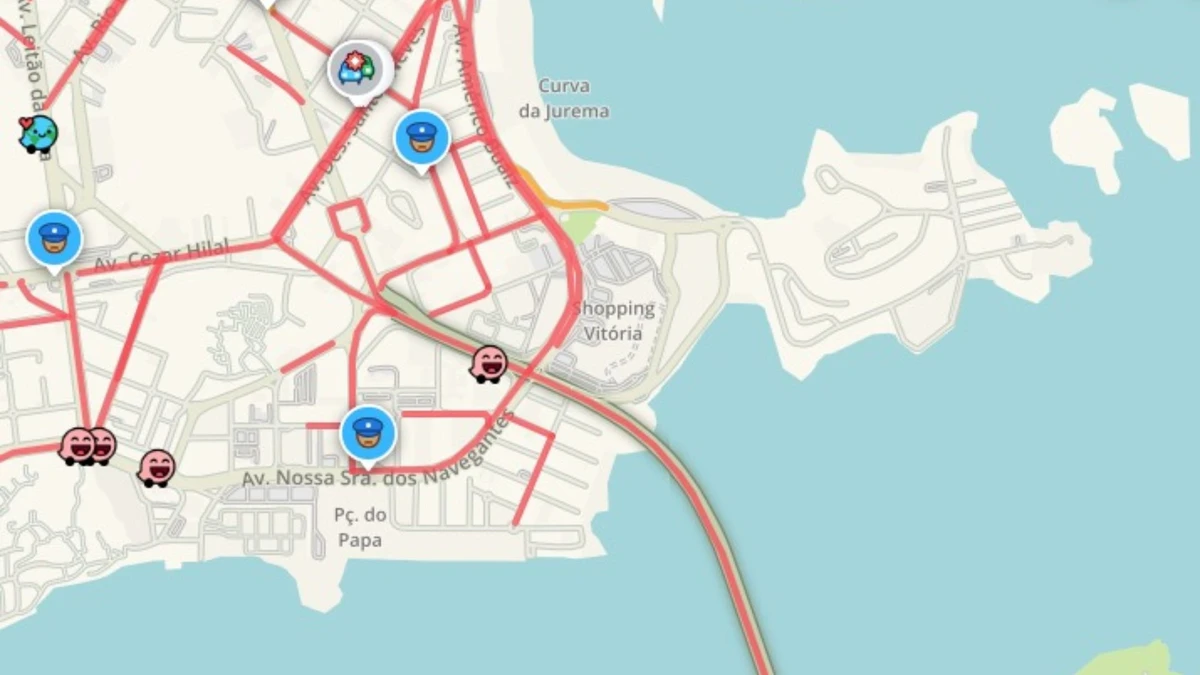 Acidente na Terceira Ponte complica trânsito em Vitória e Vila Velha