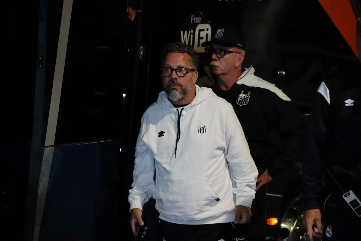 Chegada do Santos, de Neymar, no Espírito Santo por Vitor Jubini