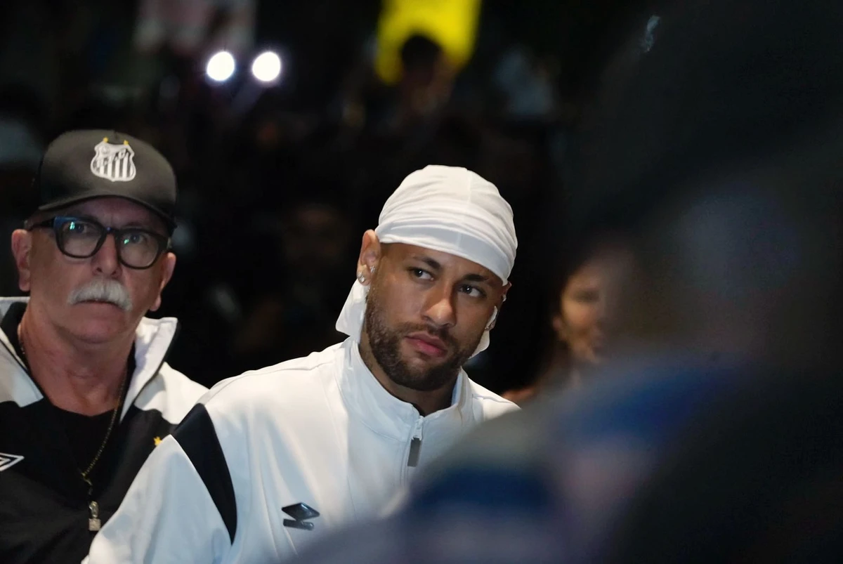 Chegada do Santos, de Neymar, no Espírito Santo por Vitor Jubini