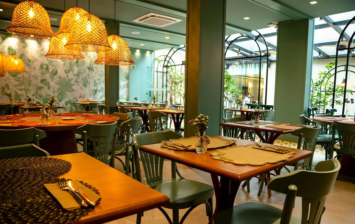 Floriu Restaurante, na Praia do Canto, em Vitória