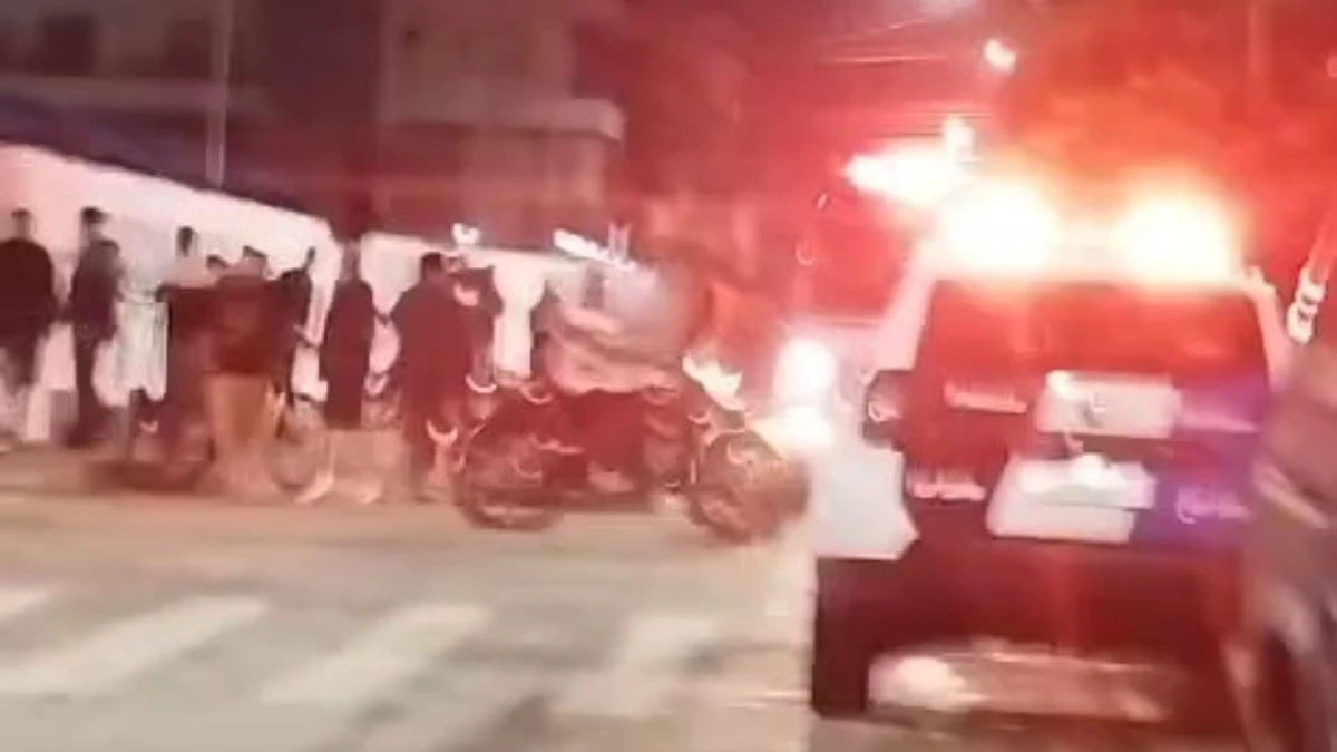 Ladrão foi detido por multidão; nas redes sociais, testemunhas disseram que suspeito foi agredido