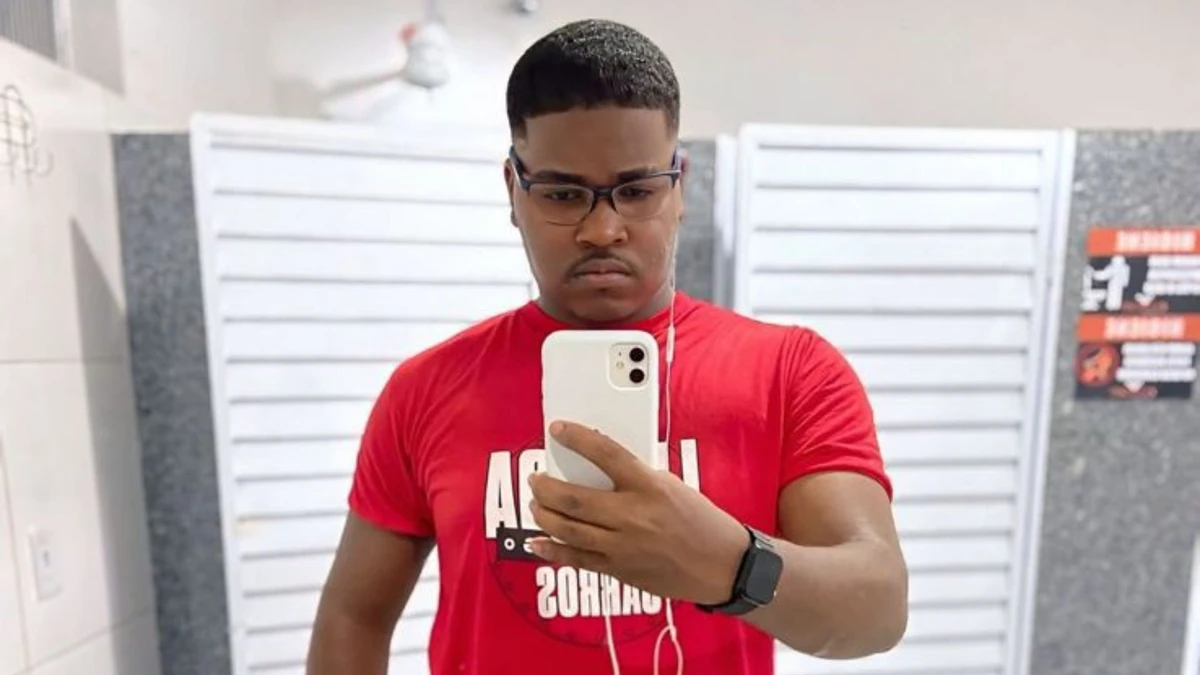 Walisson Rodrigues de Assis, de 21 anos, estava indo para o trabalho quando se envolveu no acidente
