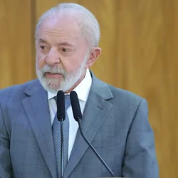 Considerada impopular, proposta teve como um de seus fiadores o presidente da Casa, Hugo Motta