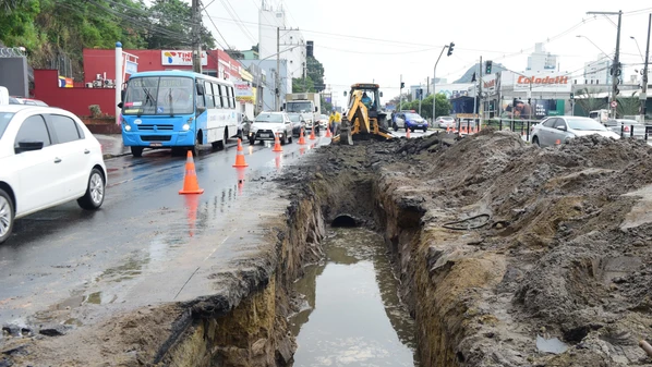 A Cesan informou que o serviço é necessário após uma intercorrência identificada na rede; obra deve ser finalizada na sexta-feira (11)