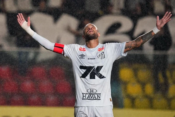 Com boa atuação de Neymar, o Santos venceu a Desportiva no Kleber Andrade pela Vitória Cup por Vitor Jubini/ A Gazeta