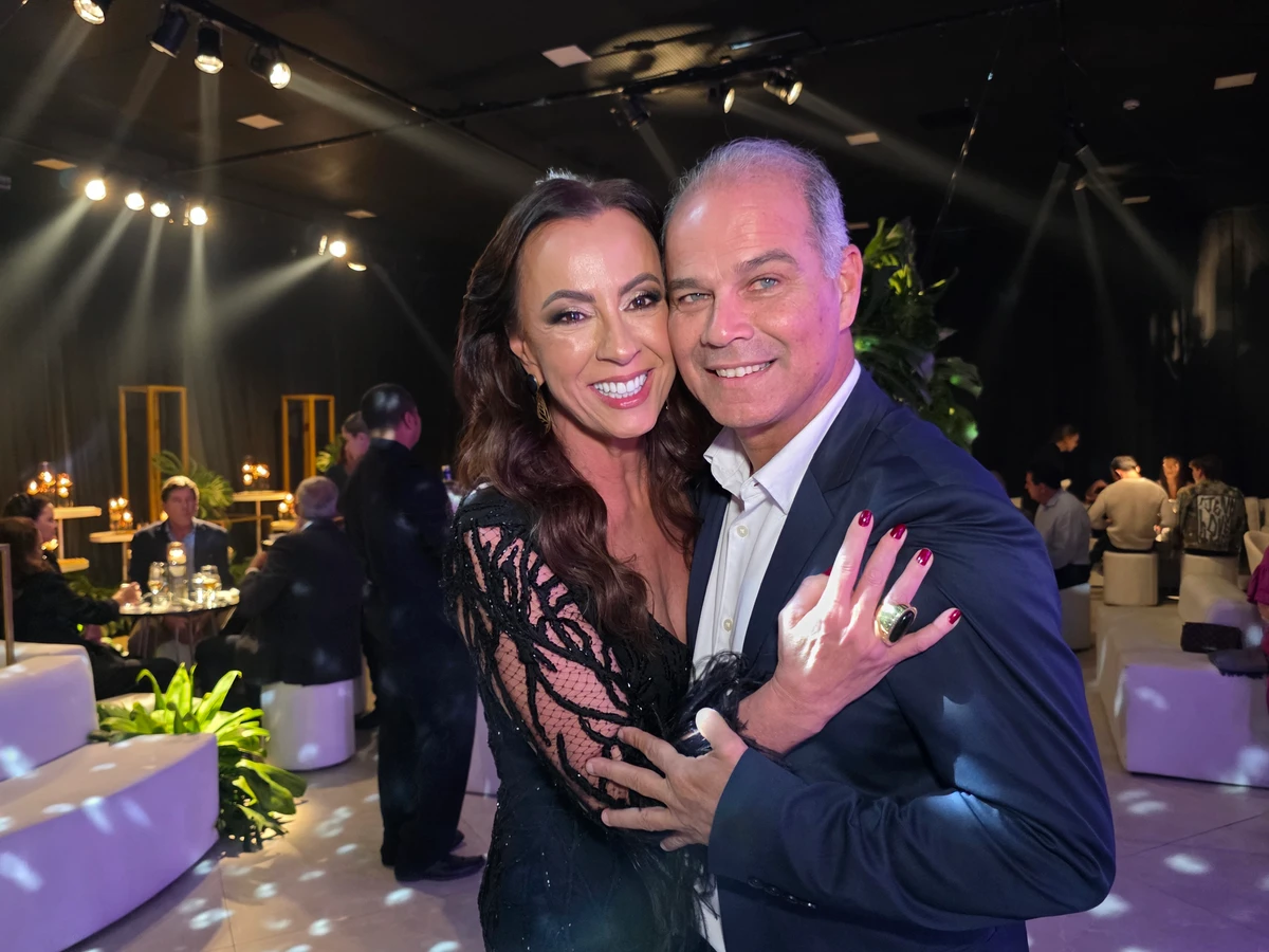 Luciana Almeida e Gustavo Menescal