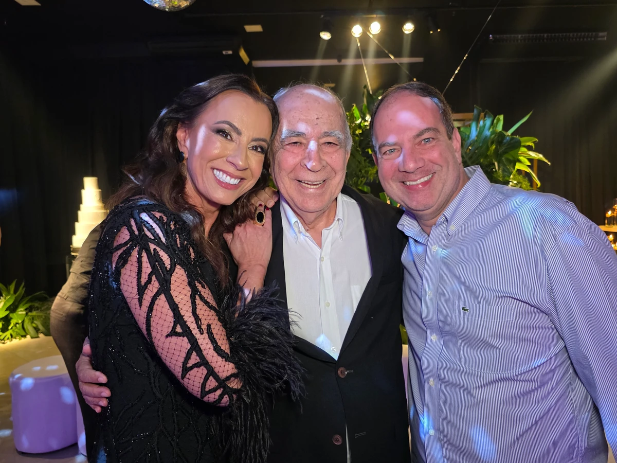 Luciana Almeida, o pai Eleisson Almeida e José Renato de Almeida 