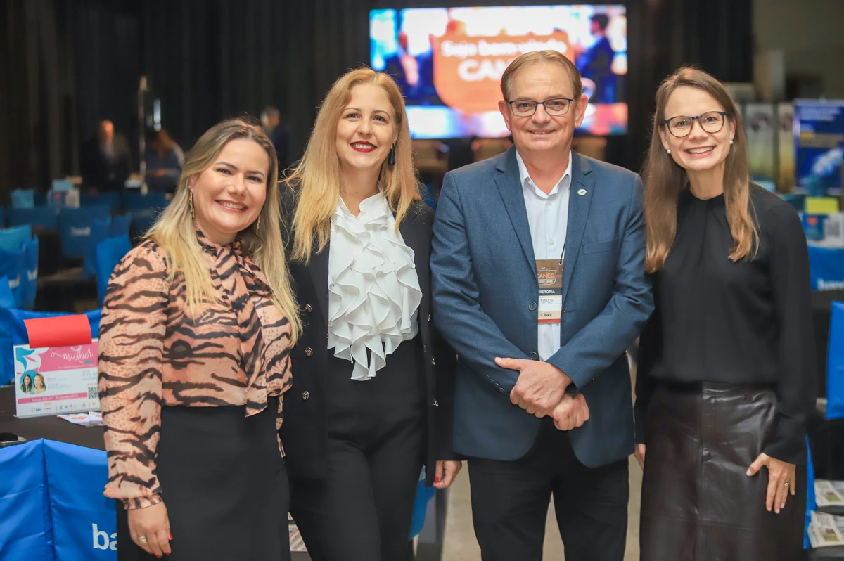 Lucilaine Medeiros, Jaqueline Guerra, Riberto Araújo e Luana Pretto