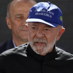 Passagem do presidente da República pelo ES foi marcada por críticas a Trump e a Bolsonaro, mas não apenas isso