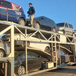 Mais de 6 mil automóveis foram fiscalizados durante ação da Polícia Rodoviária Federal; drogas e uma arma também foram apreendidas