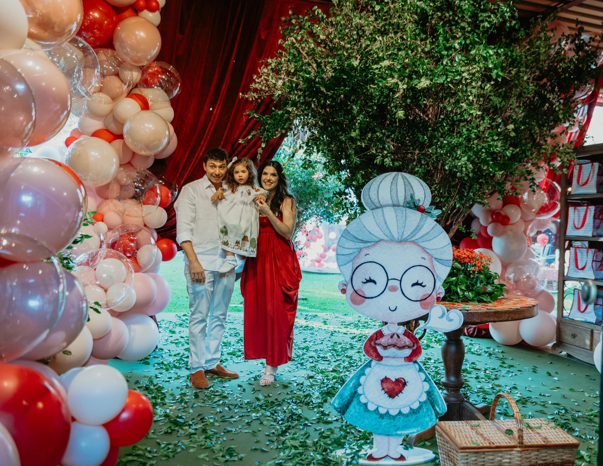 Diogo Azevedo, Carla Buaiz e Maria Victória