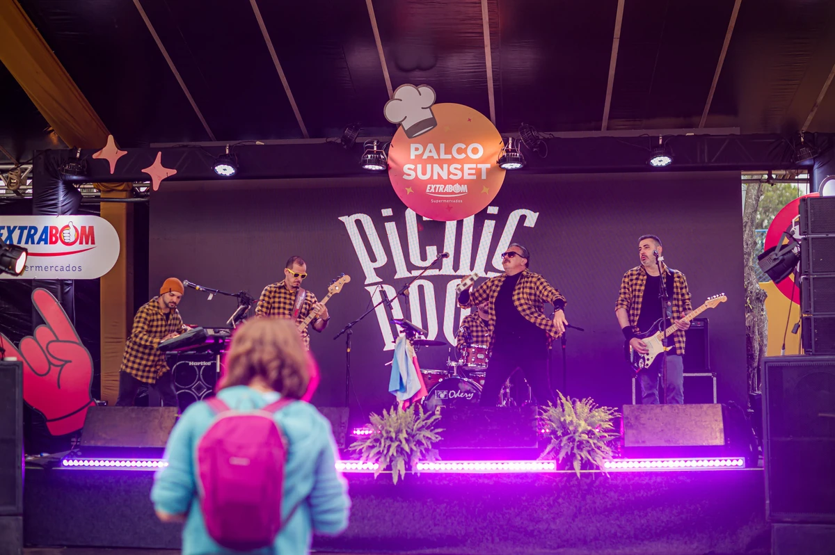 Show de Picnic Dog por Daniel Pimenta