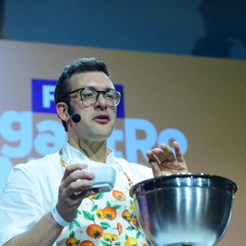 Aula-show do chef Antonio Maiolica no Fest Gastronomia 2025