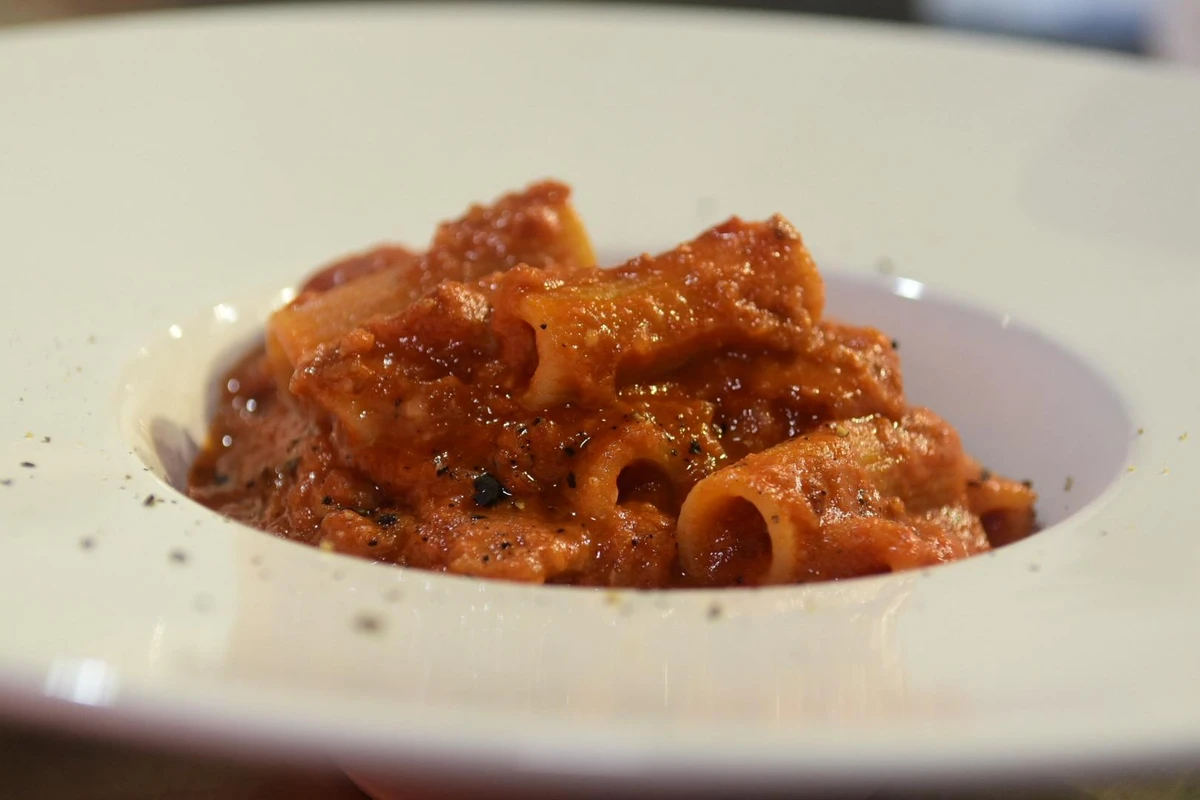 O prato da aula: Rigatoni alla zozzona  por Carlos Alberto Silva