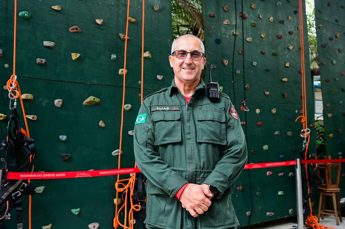 Pastor Elias Teodoro Beltrame, responsável pela brigada de incêndio do Maanaim de Domingos Martins e tenente do Corpo de Bombeiros Militar