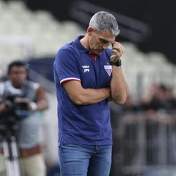 O técnico estava há cinco temporadas a frente do comando técnico do clube