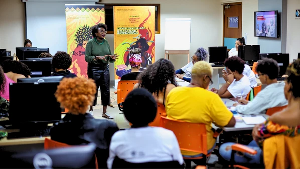 Lab “Criativas em Cena” vai oferecer curso em negócios criativos com foco em sustentabilidade, impacto social e presença digital