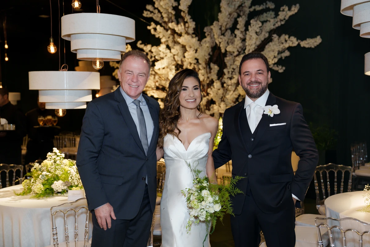 Renato Casagrande e  Rodrigo Júdice e Rachel Metzker 