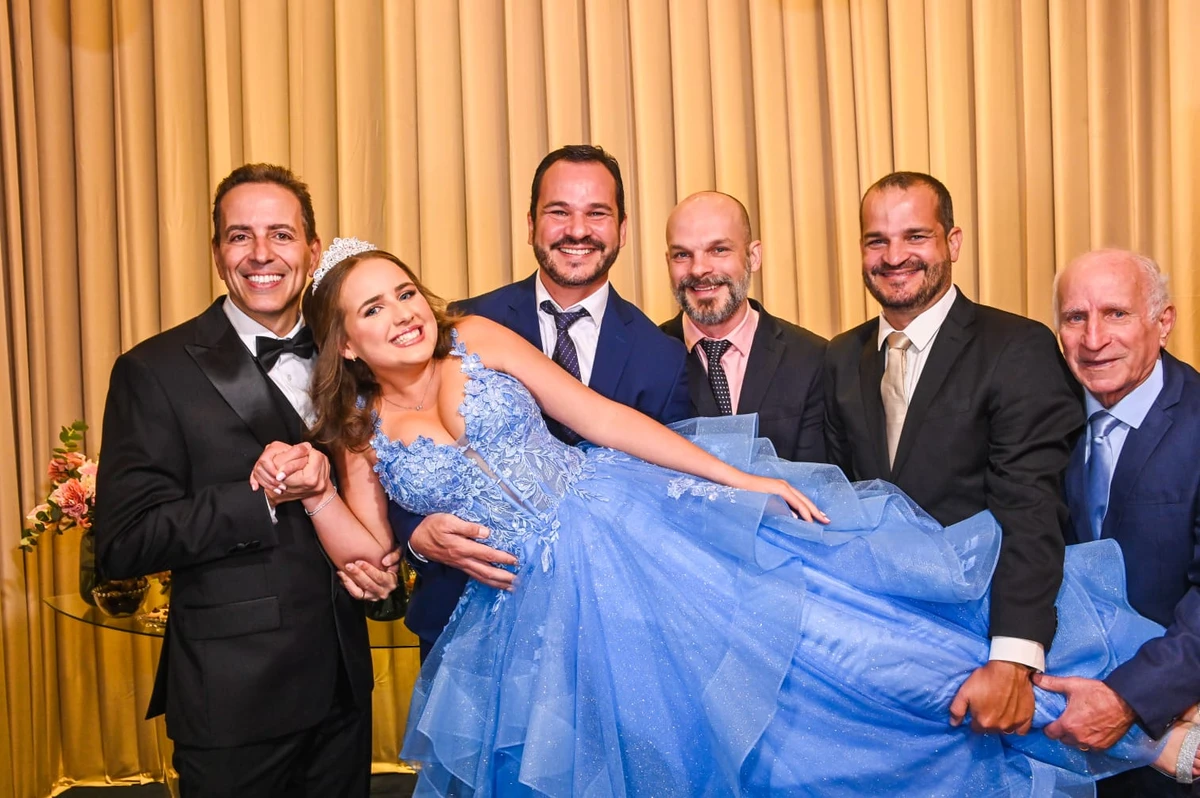 Elisa Almeida e Vitor, Marcelo, Eduardo e José Ruy Pimentel