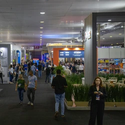 Um dos destaques da feira, que acontece até esta sexta-feira (18), é a utilização de materiais e técnicas que podem ajudar a reduzir custos, tempo e a geração de resíduos na construção