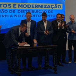 Em Vitória, ministro Alexandre Silveira criticou medida do governo norte-americano e considerou que está completamente fora dos parâmetros do comércio globalizado