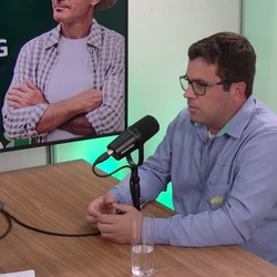 Novo episódio do Videocast Tecnoagro especial da Feira da Nater Coop mostra como o planejamento forrageiro e o uso da silagem podem ser usados como ferramentas de alimentação animal em época de seca