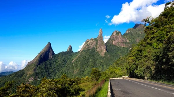 O nome Teresópolis é uma homenagem à imperatriz Teresa Cristina, esposa de D. Pedro II.